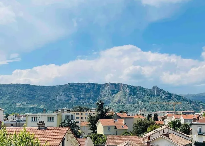 Agreable T3 - 70M2 Avec Petite Terrasse